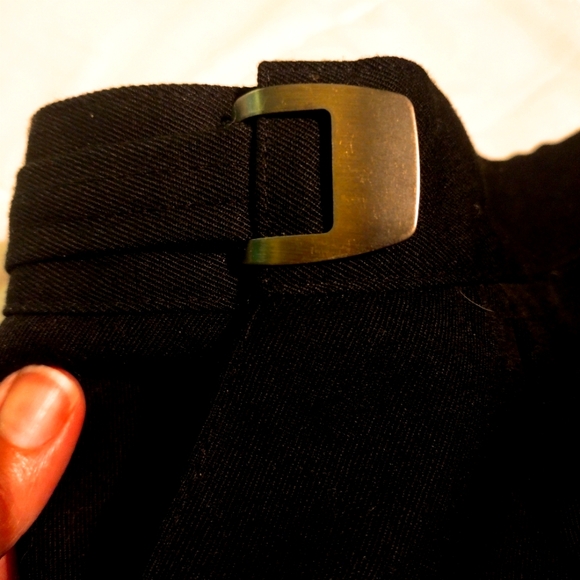 Part One in black size 20 W. W/ cute buckle like on the waistband - Picture 3 of 5